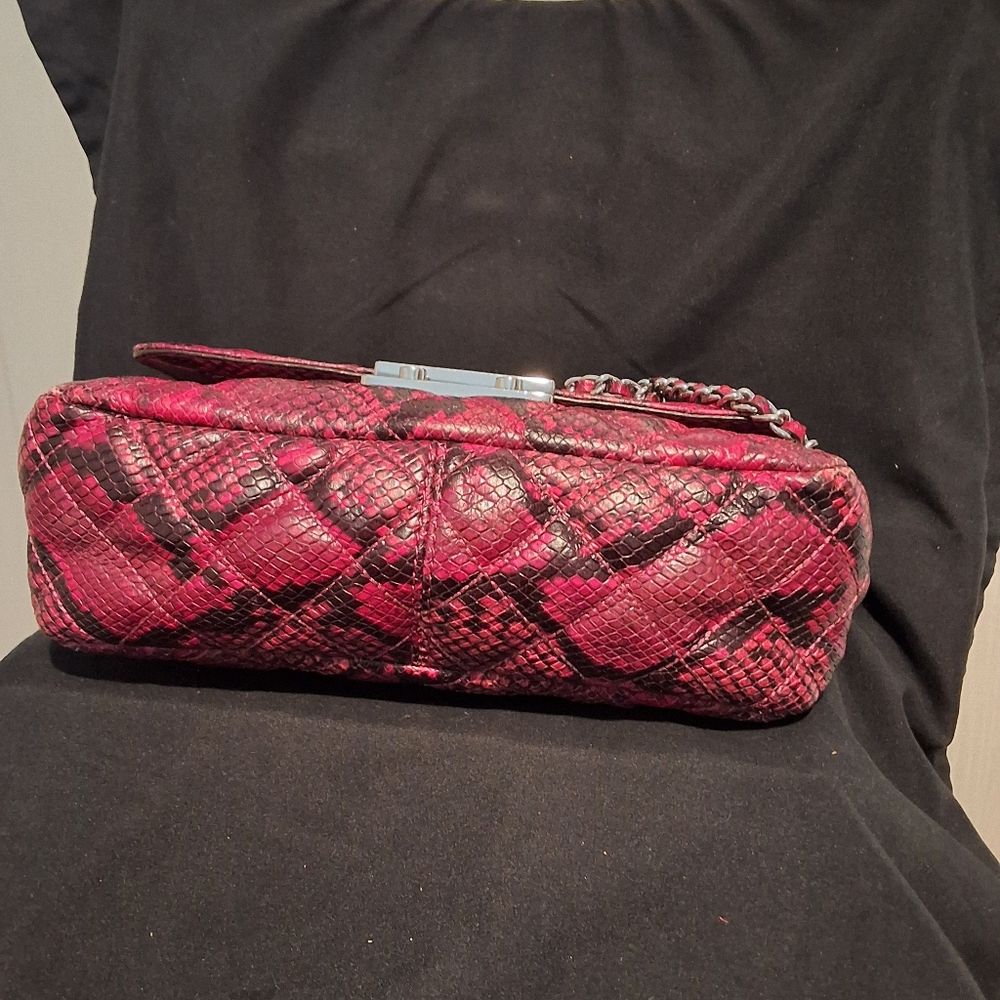 Michael Kors python Embossed Shoulder Bag - Picture 4 of 10